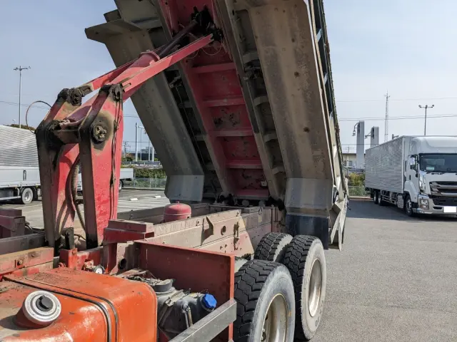 日野 プロフィア QKG-FS1EKAA(6x4)の写真23