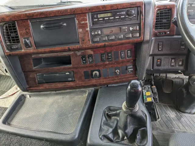 日野 プロフィア QKG-FS1EKAA(6x4)の写真38