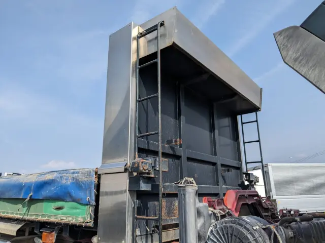 日野 プロフィア QKG-FS1EKAA(6x4)の写真46