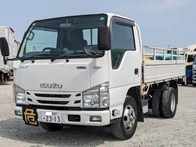 いすゞ エルフ 2RG-NJR88A(2WD)の写真1