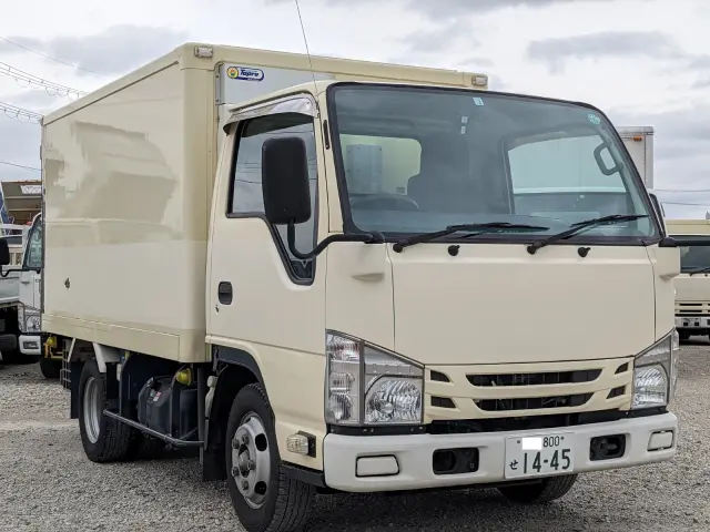 いすゞ エルフ TRG-NHR85AN(2WD)の写真3