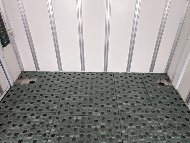 いすゞ エルフ TRG-NHR85AN(2WD)の写真14