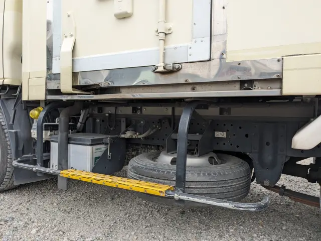 いすゞ エルフ TRG-NHR85AN(2WD)の写真25