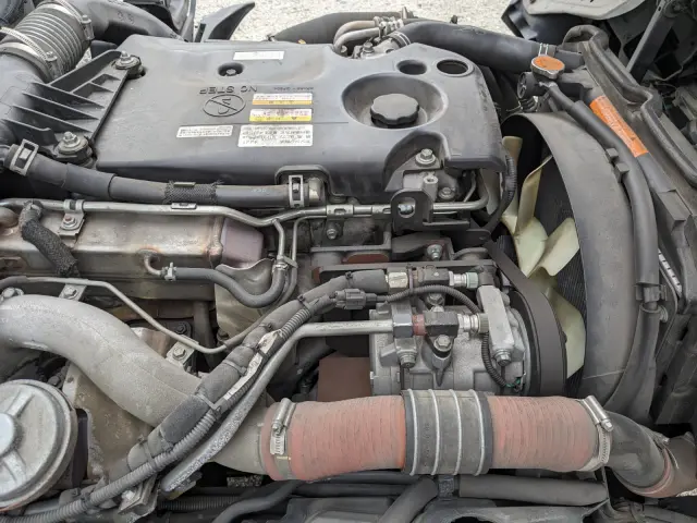 いすゞ エルフ TRG-NHR85AN(2WD)の写真44