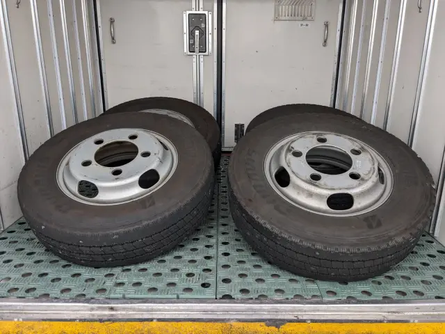 いすゞ エルフ TRG-NHR85AN(2WD)の写真46