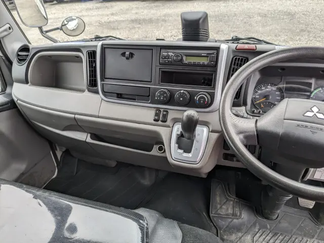 三菱 キャンター 2RG-FGA20(4WD)の写真33
