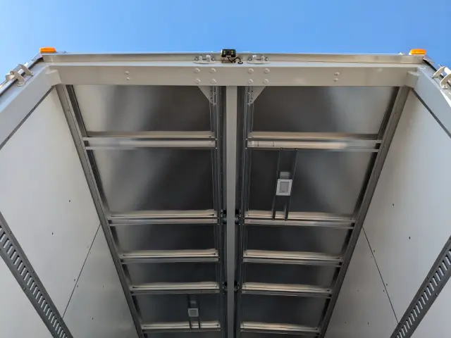三菱 ファイター 2KG-FK65F(2WD)の写真10