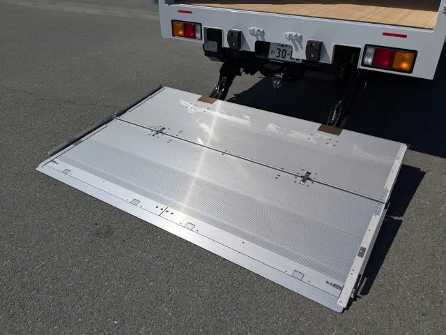 三菱 ファイター 2KG-FK65F(2WD)の写真10