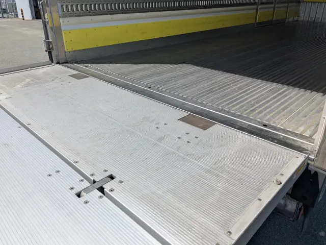 日野 レンジャー 2KG-FD2ABG(2WD)の写真11