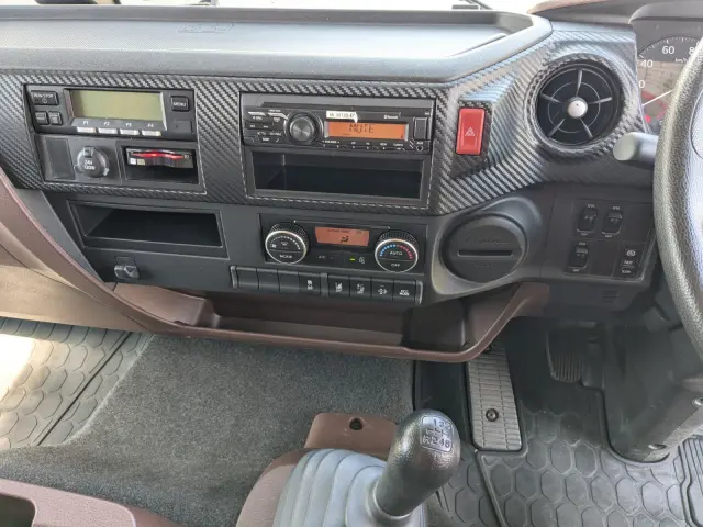 日野 レンジャー 2KG-FD2ABG(2WD)の写真28