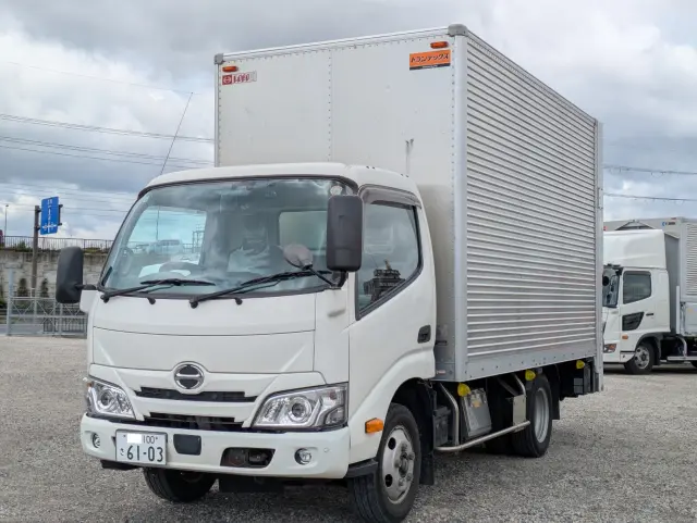 日野 デュトロ 2RG-XZU645M(2WD)の写真1