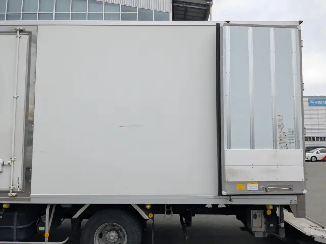 三菱 ファイター 2KG-FK65F(2WD)の写真9