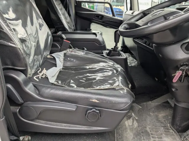 三菱 ファイター 2KG-FK65F(2WD)の写真40
