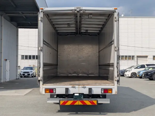 三菱 ファイター 2KG-FK64F(2WD)の写真8