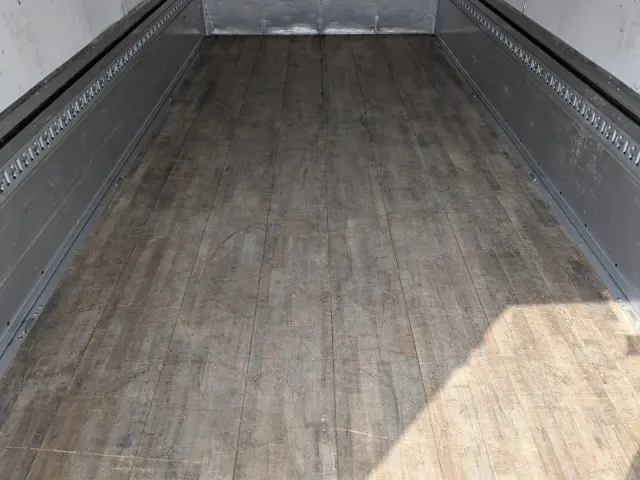 三菱 ファイター 2KG-FK64F(2WD)の写真19