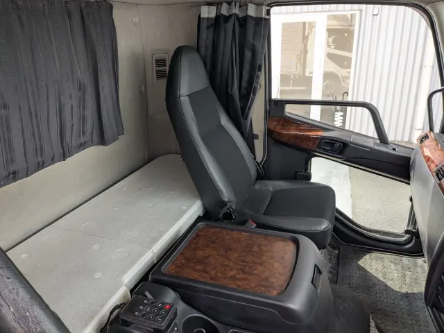 三菱 ファイター 2KG-FK64F(2WD)の写真27