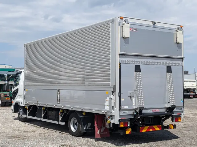 三菱 ファイター 2KG-FK62F(2WD)の写真3