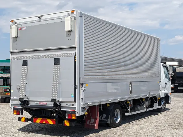 三菱 ファイター 2KG-FK62F(2WD)の写真4