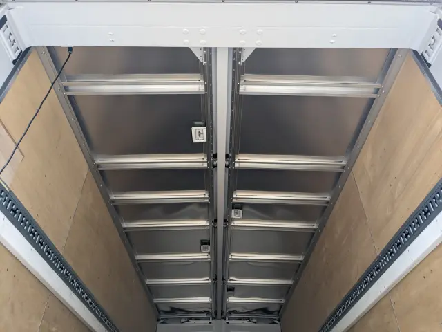 三菱 ファイター 2KG-FK62F(2WD)の写真14