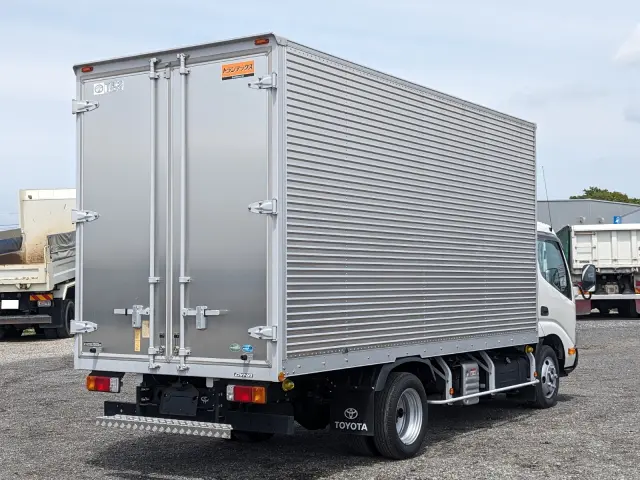 トヨタ ダイナ 2RG-XZU655(2WD)の写真4
