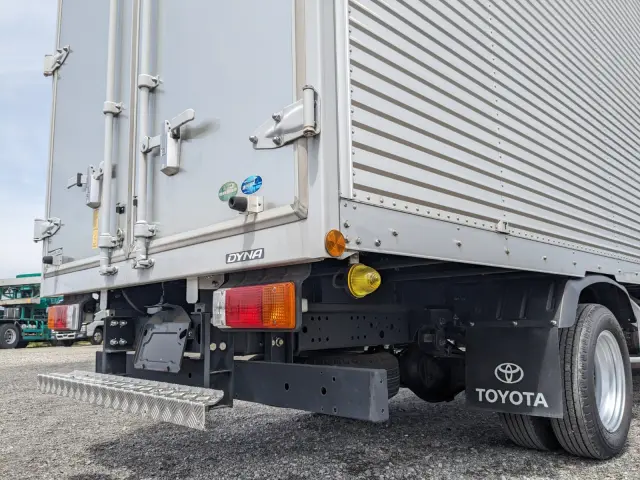 トヨタ ダイナ 2RG-XZU655(2WD)の写真6