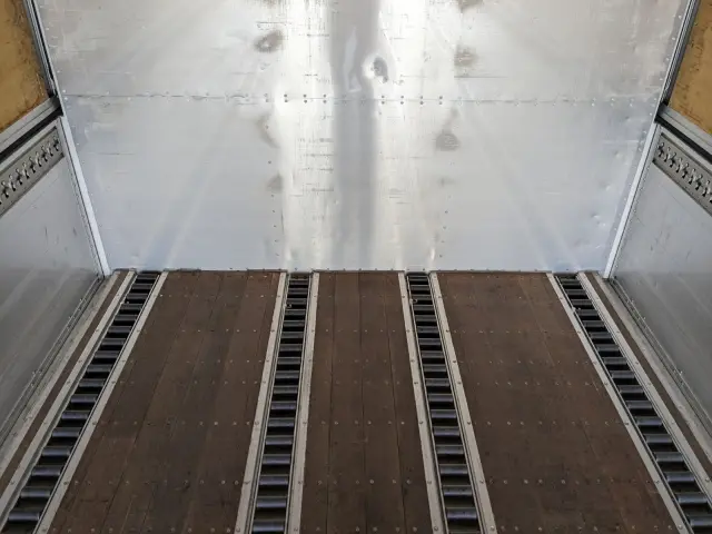 ＵＤ クオン 2PG-CG5CA(8x4)の写真13