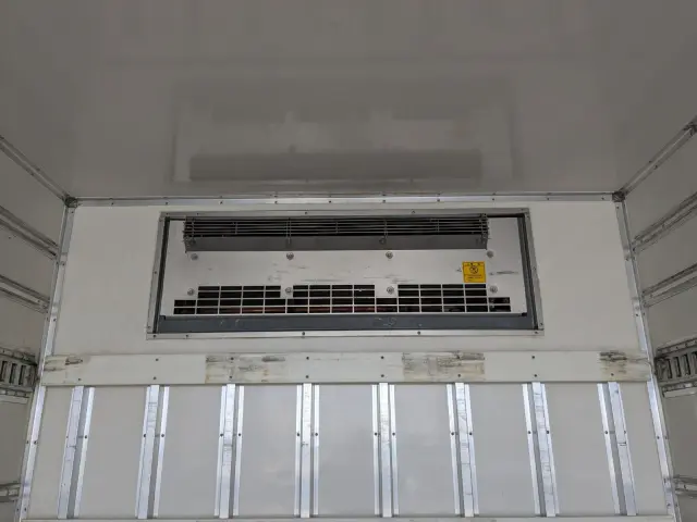 いすゞ フォワード 2RG-NPR88AN(2WD)の写真18