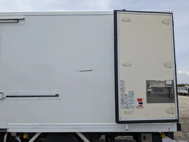 いすゞ フォワード 2RG-NPR88AN(2WD)の写真23