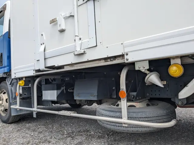 いすゞ フォワード 2RG-NPR88AN(2WD)の写真32