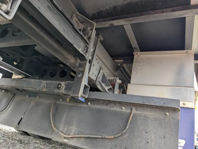 いすゞ フォワード 2RG-NPR88AN(2WD)の写真39