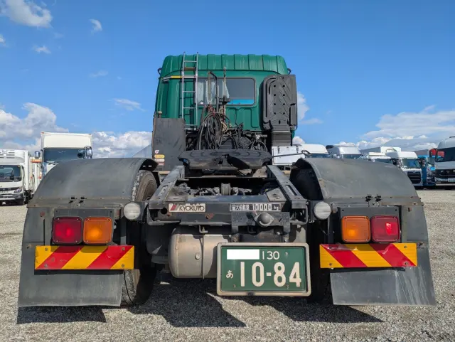 いすゞ ギガ QKG-EXD52AE(2WD)の写真9