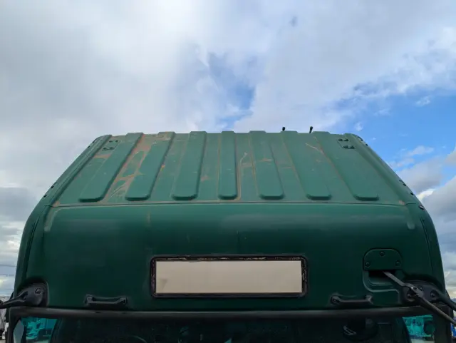 いすゞ ギガ QKG-EXD52AE(2WD)の写真32