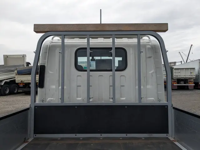 いすゞ エルフ 2RG-NLR88AR(2WD)の写真12