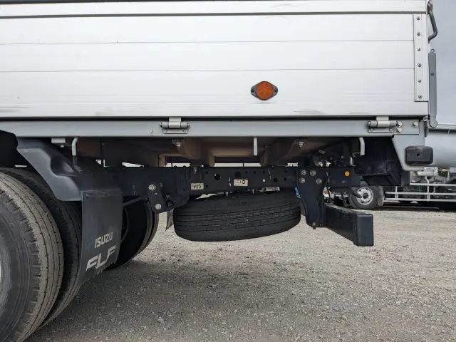 いすゞ エルフ 2RG-NLR88AR(2WD)の写真17