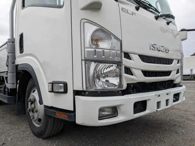 いすゞ エルフ 2RG-NLR88AR(2WD)の写真26