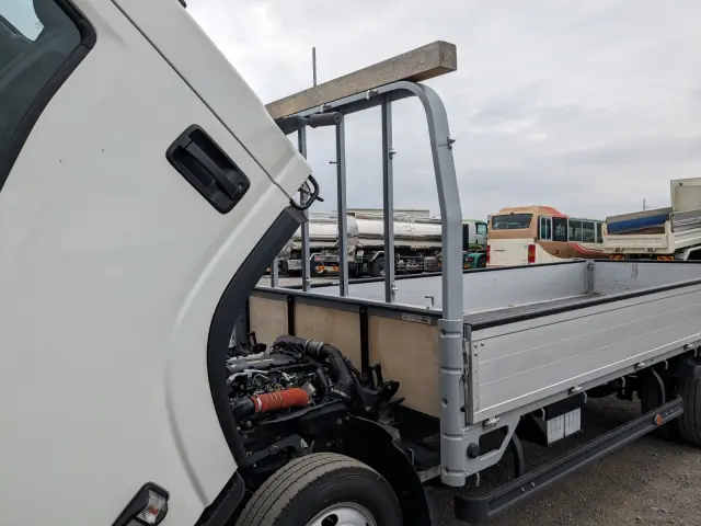 いすゞ エルフ 2RG-NLR88AR(2WD)の写真33