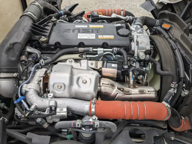 いすゞ エルフ 2RG-NLR88AR(2WD)の写真36