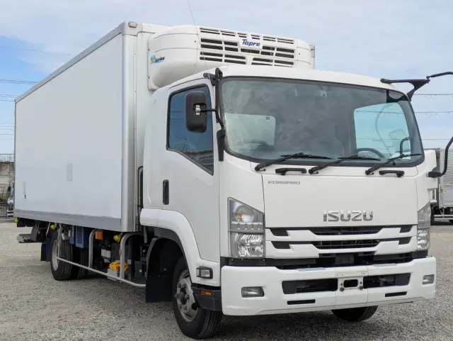 いすゞ フォワード 2PG-FRR90T2(2WD)の写真2