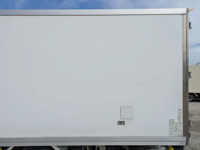 いすゞ フォワード 2PG-FRR90T2(2WD)の写真18