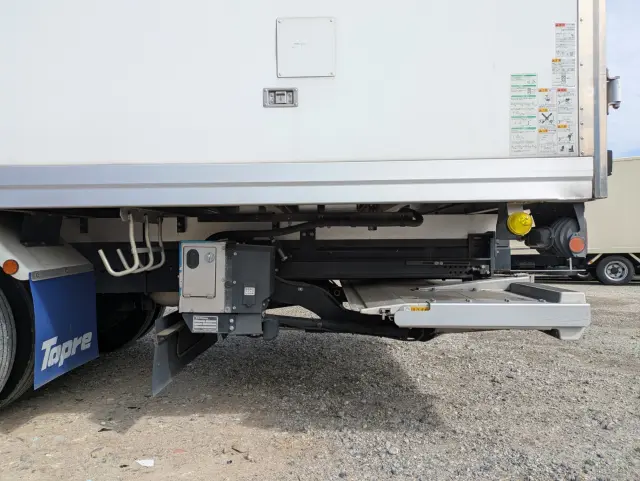 いすゞ フォワード 2PG-FRR90T2(2WD)の写真23