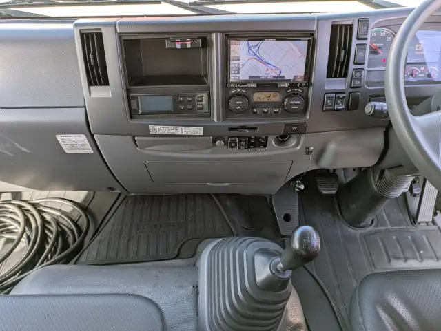 いすゞ フォワード 2PG-FRR90T2(2WD)の写真28