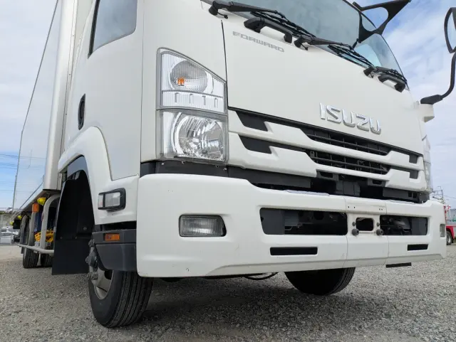 いすゞ フォワード 2PG-FRR90T2(2WD)の写真40