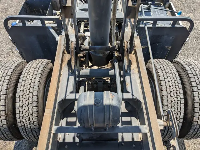 いすゞ ギガ 2KG-CXZ77CT(6x4)の写真38