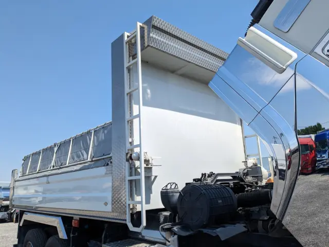 いすゞ ギガ 2KG-CXZ77CT(6x4)の写真49