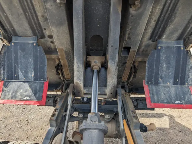 三菱 キャンター 2PG-FBA30(2WD)の写真32