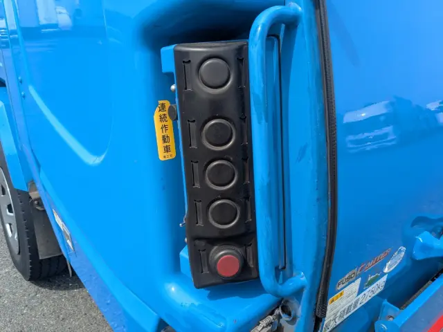 三菱 キャンター TKG-FEA50(2WD)の写真32