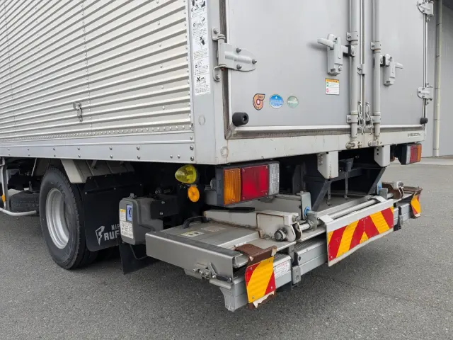 いすゞ エルフ TPG-NPR85AN(2WD)の写真5