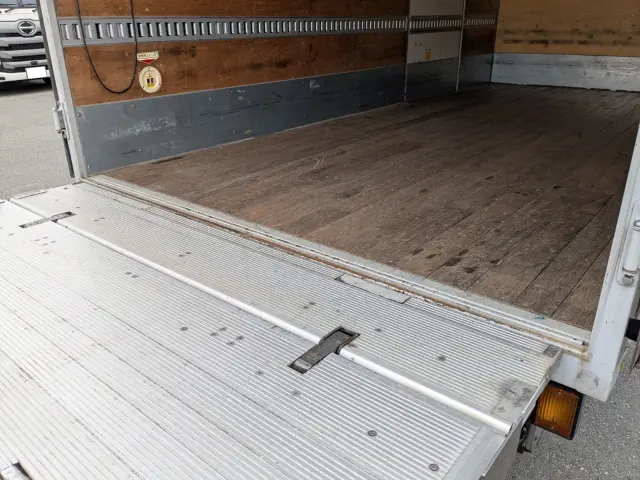 いすゞ エルフ TPG-NPR85AN(2WD)の写真36