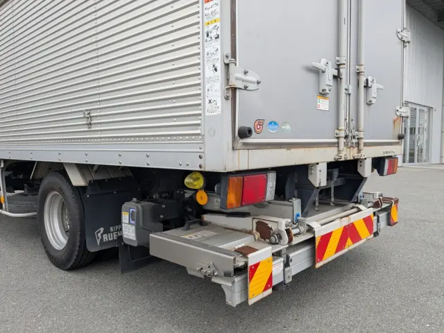 いすゞ エルフ TPG-NPR85AN(2WD)の写真5