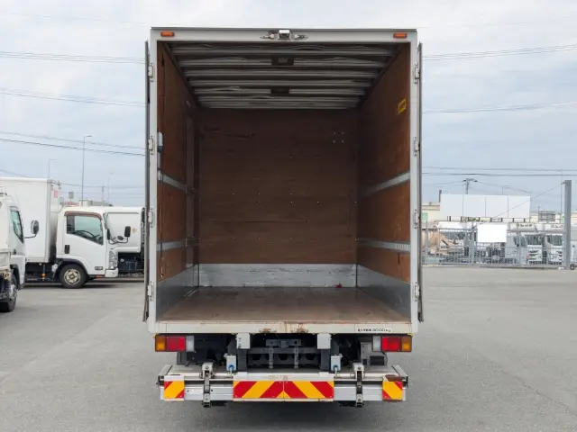 いすゞ エルフ TPG-NPR85AN(2WD)の写真8